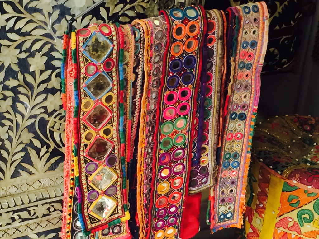 Things to Buy in Udaipur (Borders)