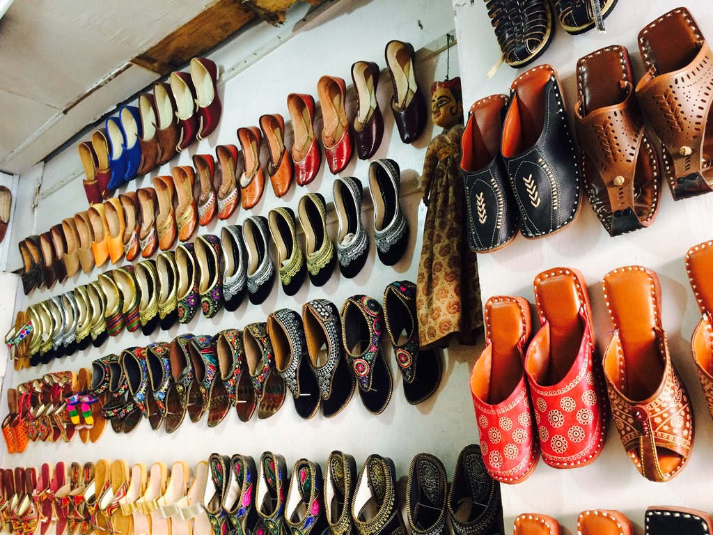 Things to Buy in Udaipur - Mojadis (Footwear)