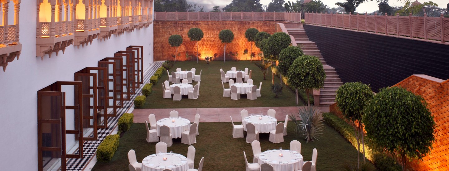 Radisson Blu Udaipur Palace Resort & Spa