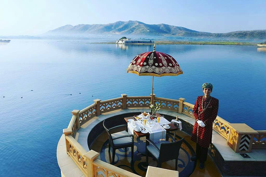 Best Lake View Restaurants in Udaipur