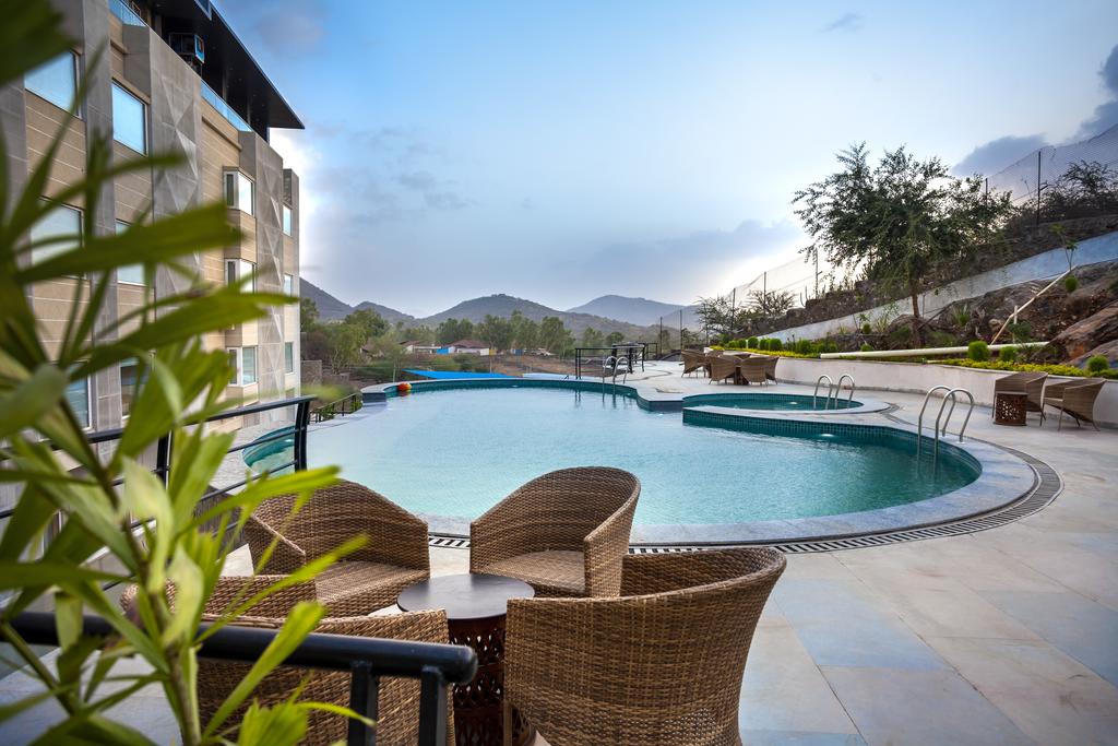 juSTa Sajjangarh Resort & Spa